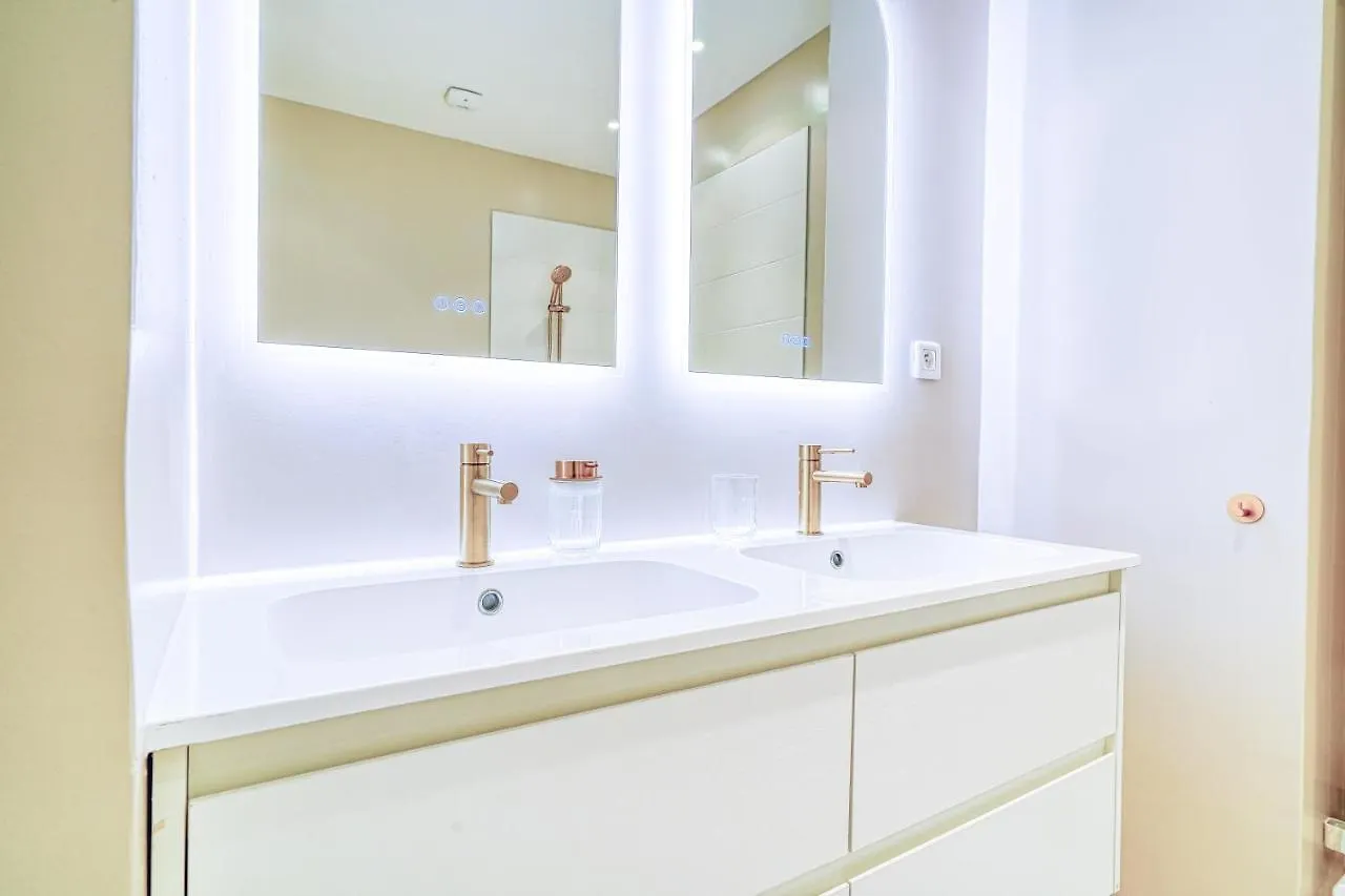 Apartment Appartement Luxueux Victor Hugo Paris France