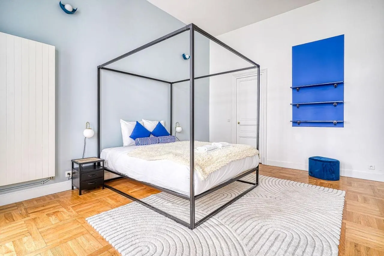 Appartement Luxueux Victor Hugo Paris Apartment